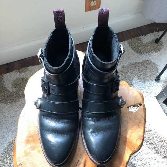 COACH multi buckles Chelsea boots 41.5EU 8.5US - Picture 2 of 5